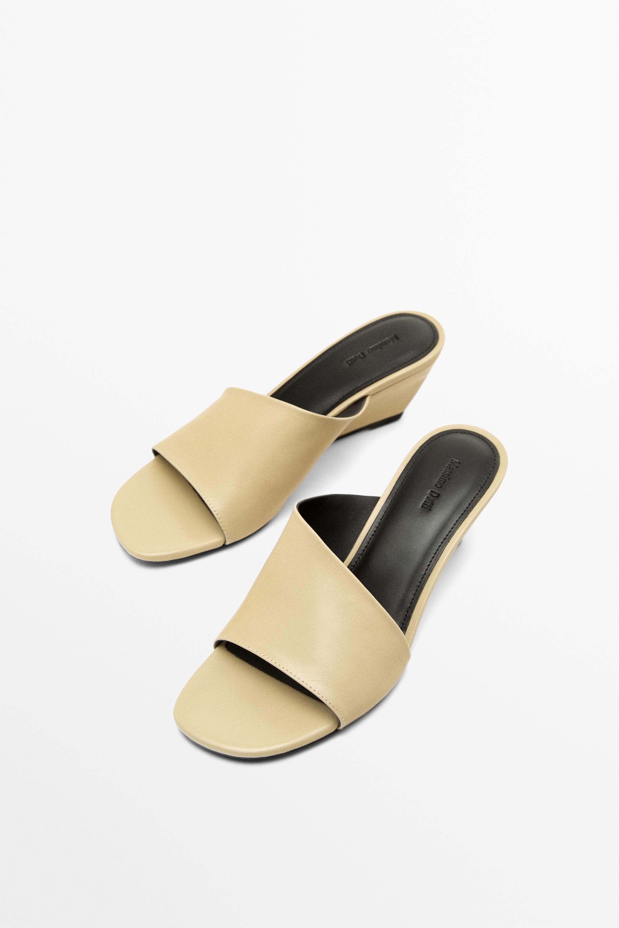 Sandale compensée en cuir souple